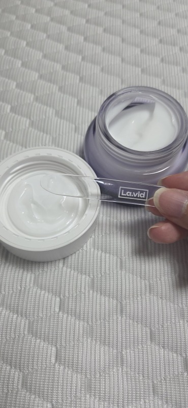 쫀득한 수분감, 끈적임 없이 촉촉!