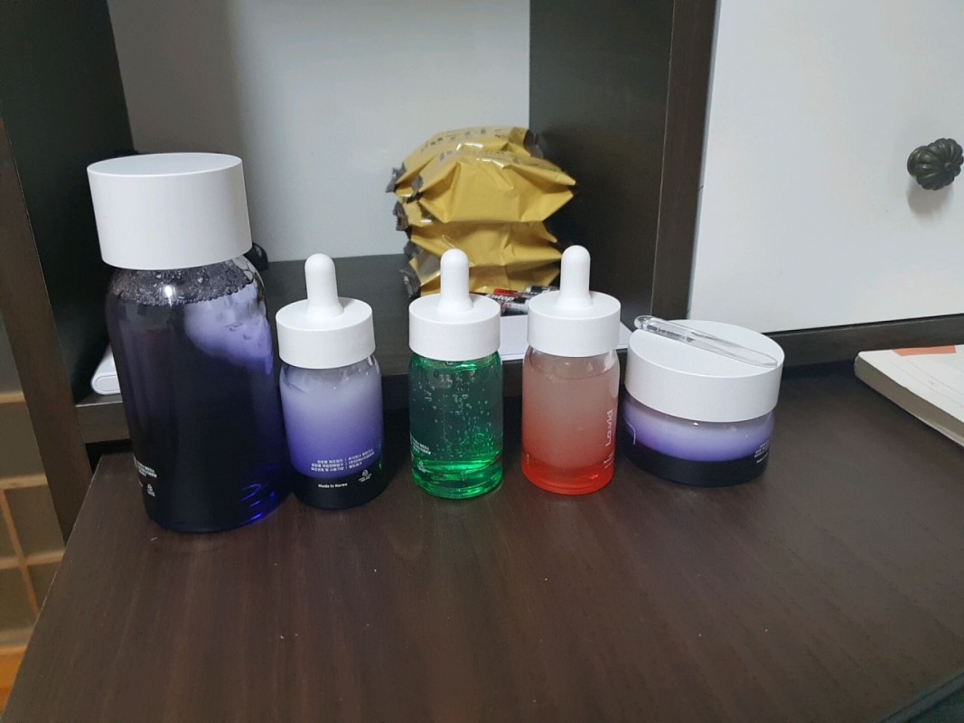 처음으로 앰플포함 제품 사용해보는데 너무 좋습니다