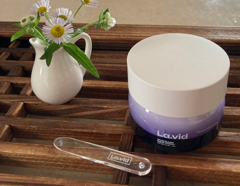 비비드 퍼플 수분 크림~