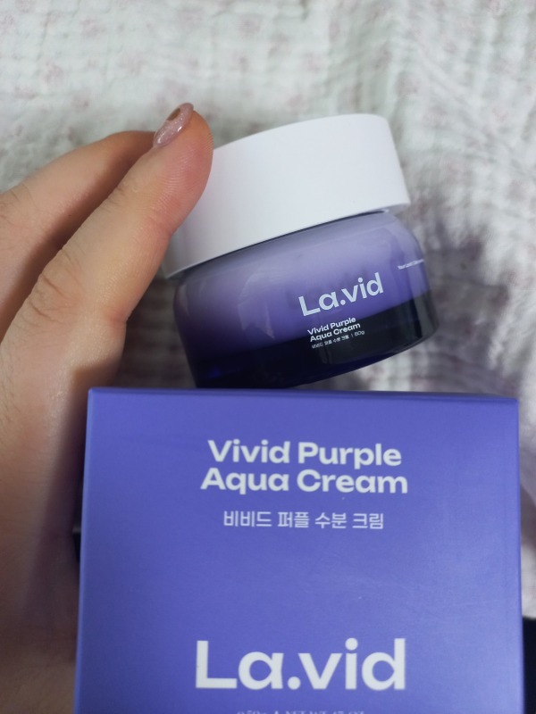 속건조 피부에 도움되는 수분크림 추천해요