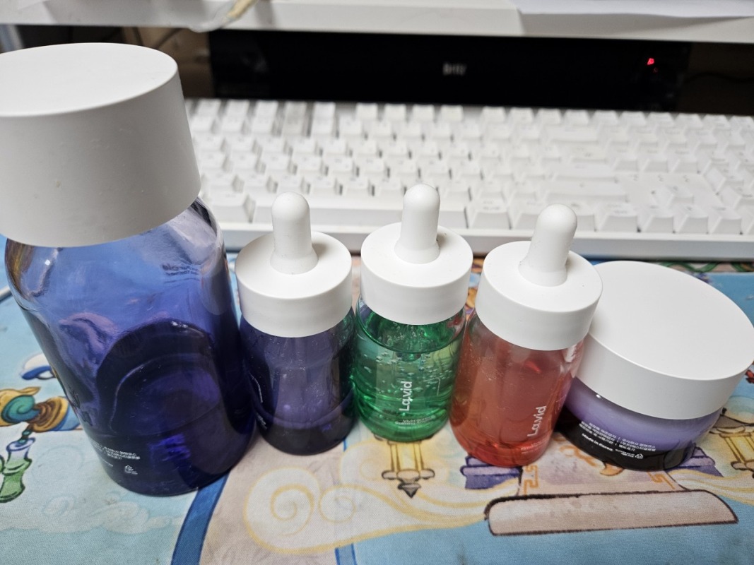 남자라서 올인원만 썻었는데 여러가지 기초화장품을 써야한다는것을 느꼈어요!